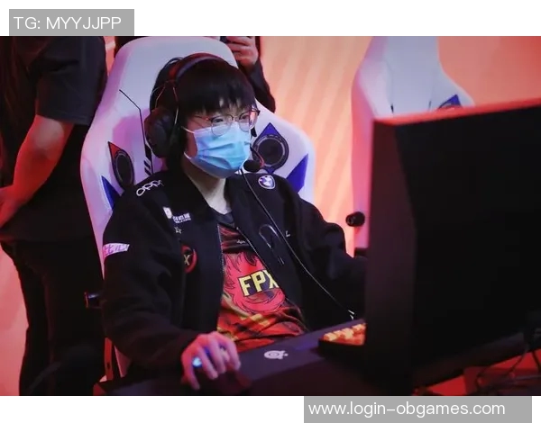 热议FPX战队在CSGO中个人能力的显著提升与变革分析实时新闻